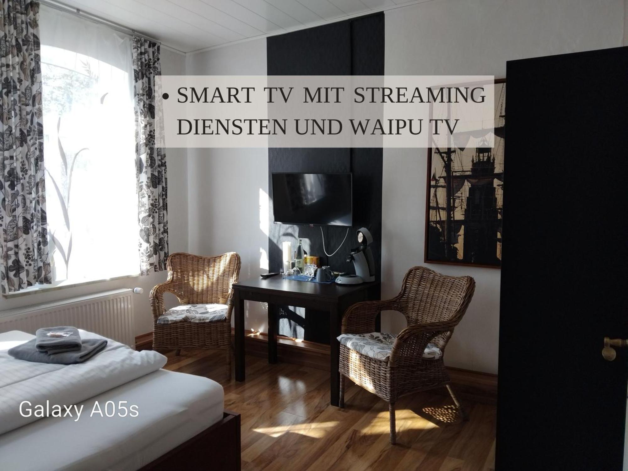 וורמן Haus Krabbe Zimmer Ohne Kueche, Fuer 1-2 Personen, Doppelbett, Zentral Gelegen Zwischen Cuxhaven Und Bremerhaven, Hunde Kostenfrei Willkommen, Kostenfreier Parkplatz מראה חיצוני תמונה